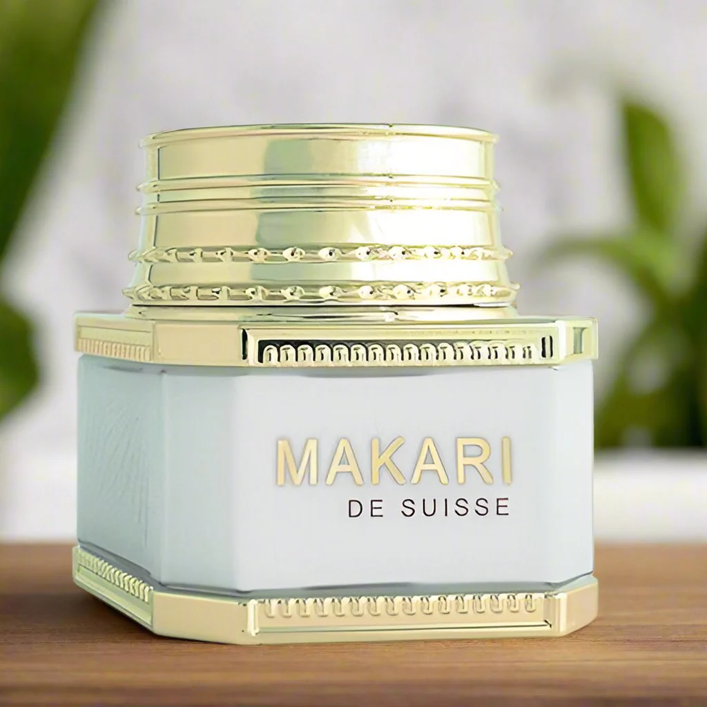 Makari - Day Radiance Face Cream - SPF15 55ml / 1.85oz - Image 2